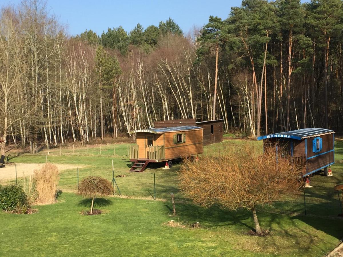 Roulottes Du Chalet Des Pins Rougeou ภายนอก รูปภาพ