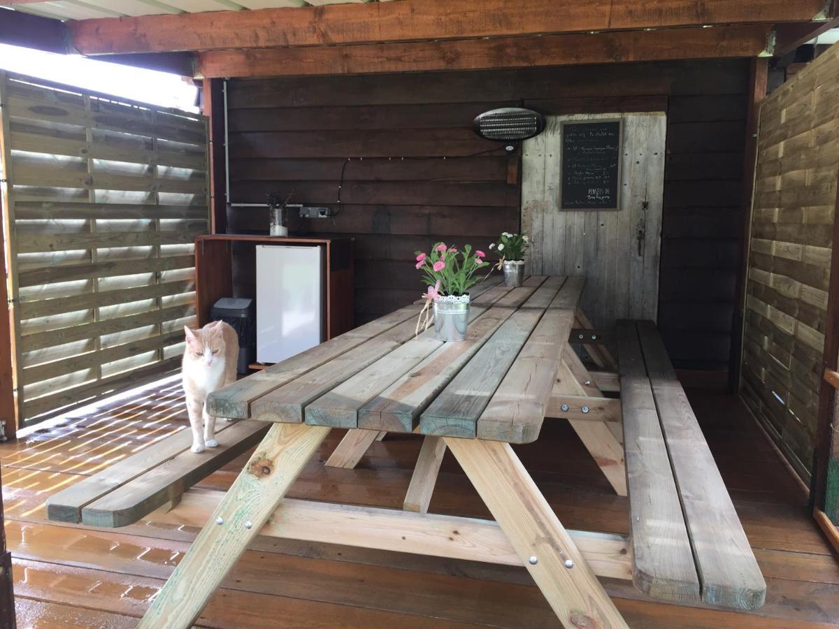 Roulottes Du Chalet Des Pins Rougeou ภายนอก รูปภาพ