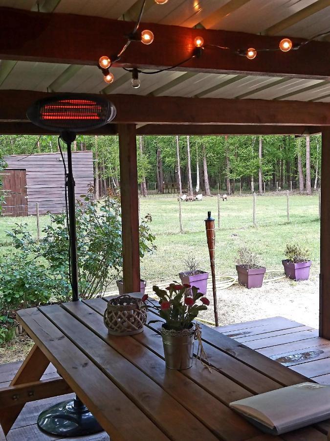 Roulottes Du Chalet Des Pins Rougeou ภายนอก รูปภาพ
